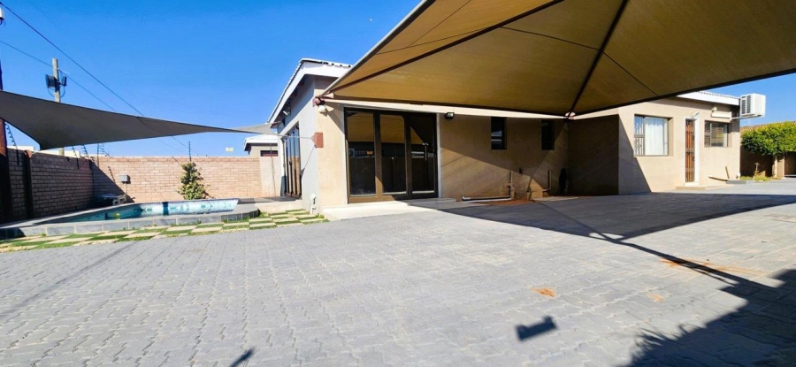 3 Bedroom Property for Sale in Bellvue Northern Cape